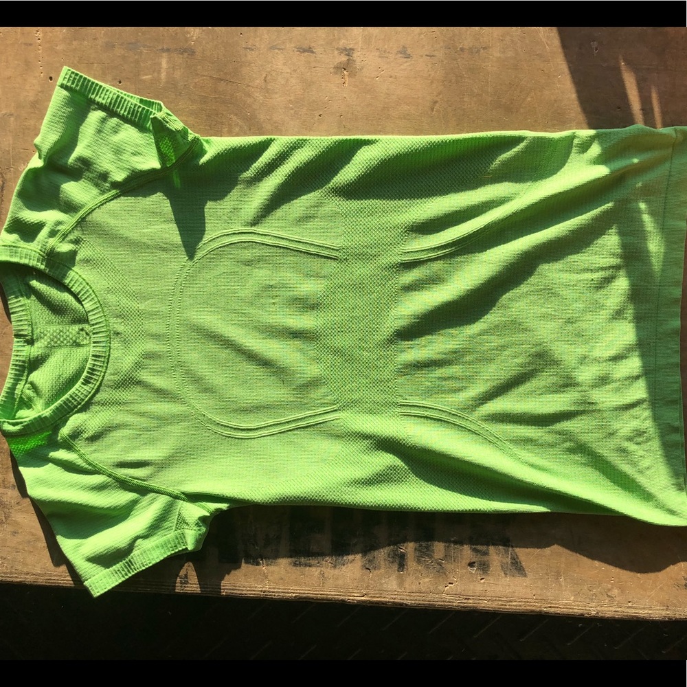 Lululemon Jogging Tee - image 2